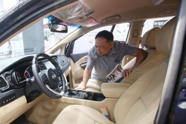 Car industry remains flat - Vimarsana News