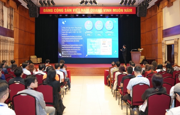 Blockchain creates transparency in international trade - Vimarsana News