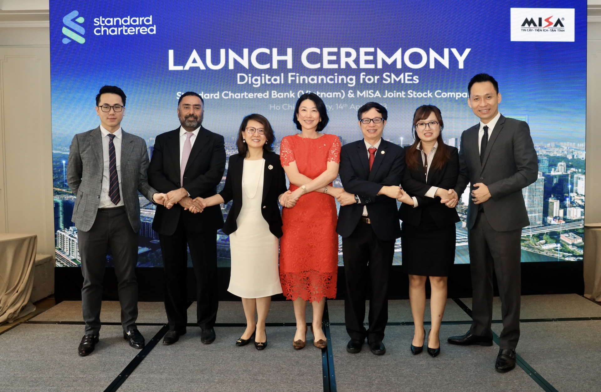 Standard Chartered Vietnam partners with MISA to launch digital financing for SMEs