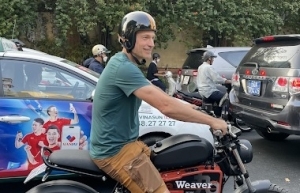 Is this the real Game of Thrones actor riding a motorcycle in Vietnam?