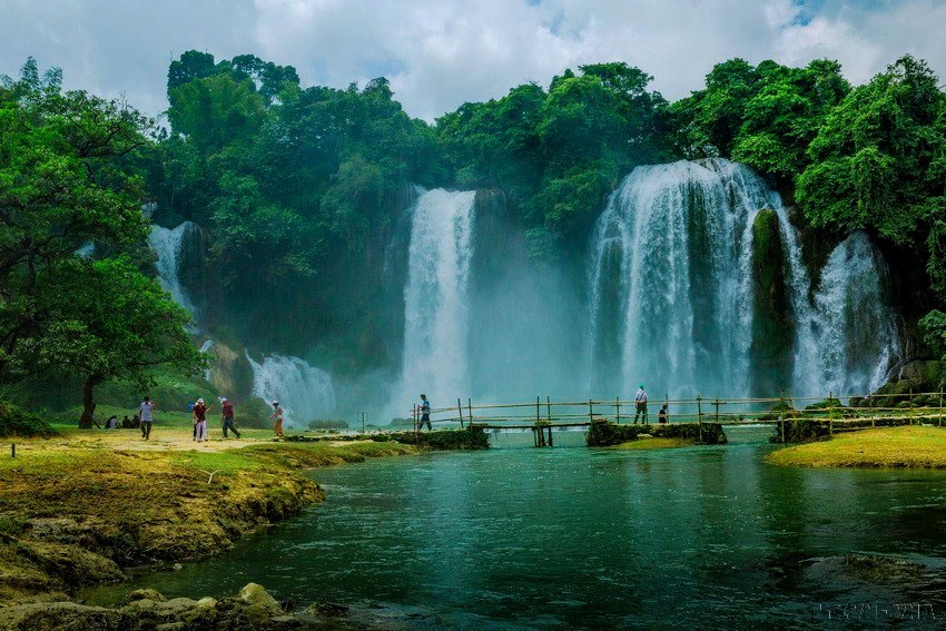 Ban Gioc among world’s top amazing waterfalls