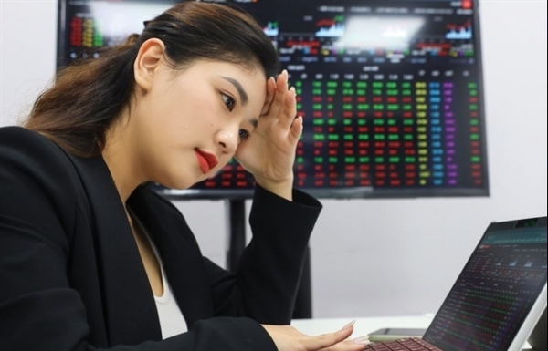 Companies slow down their listing plans amid market turbulence - Vimarsana News