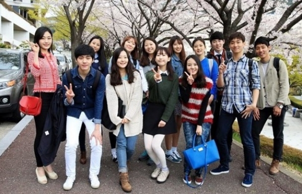 Vietnam ranks second in number of students in the RoK - Vimarsana News