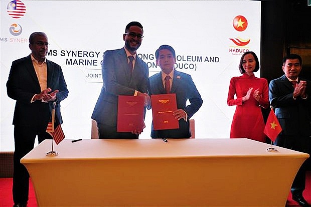 Vietnamese, Malaysian oil and gas service companies enter joint venture | Business | Vietnam+ (VietnamPlus)
