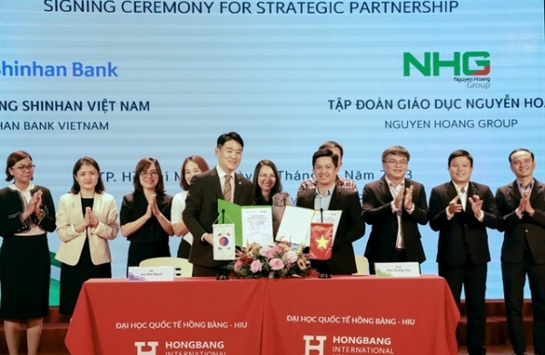 Shinhan Bank and Nguyen Hoang Group forge educational financing partnership - Vimarsana News