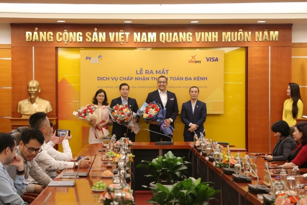 PVcomBank launches its multichannel payment service - Vimarsana News