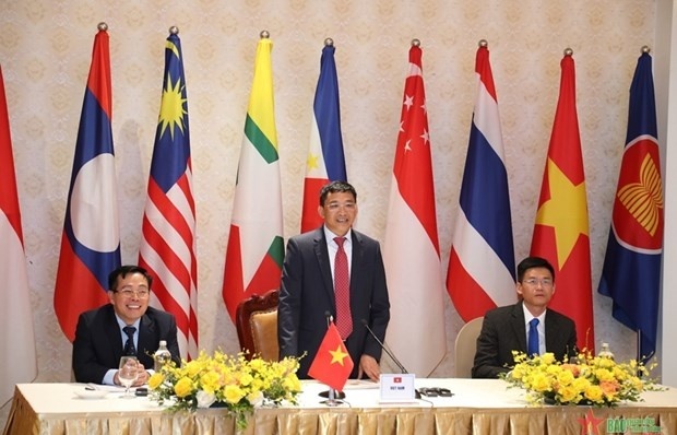 Workshop promotes Vietnam’s initiative on displaying ASEAN Flag