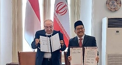 Indonesia, Iran ink MoU to boost Halal products cooperation | World | Vietnam+ (VietnamPlus)