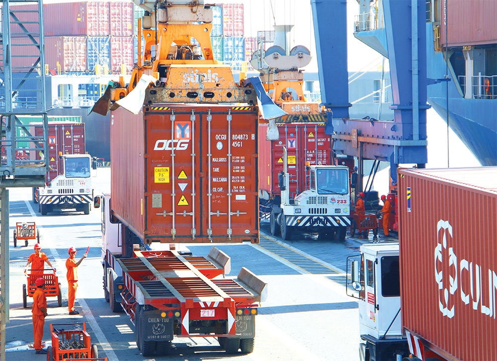 Slow recovery puts dent in export figures