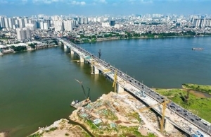 Phase 2 completes as main sections of Vinh Tuy Bridge 2 joined