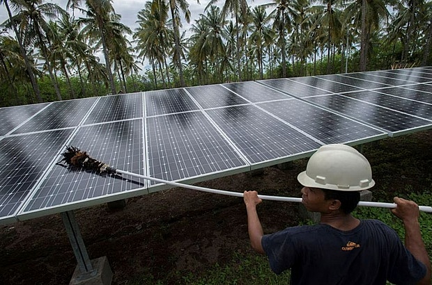 Indonesia plans to install 200MW solar panel | World | Vietnam+ (VietnamPlus)