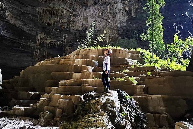 Discovering Tien Cave in Lao Cai