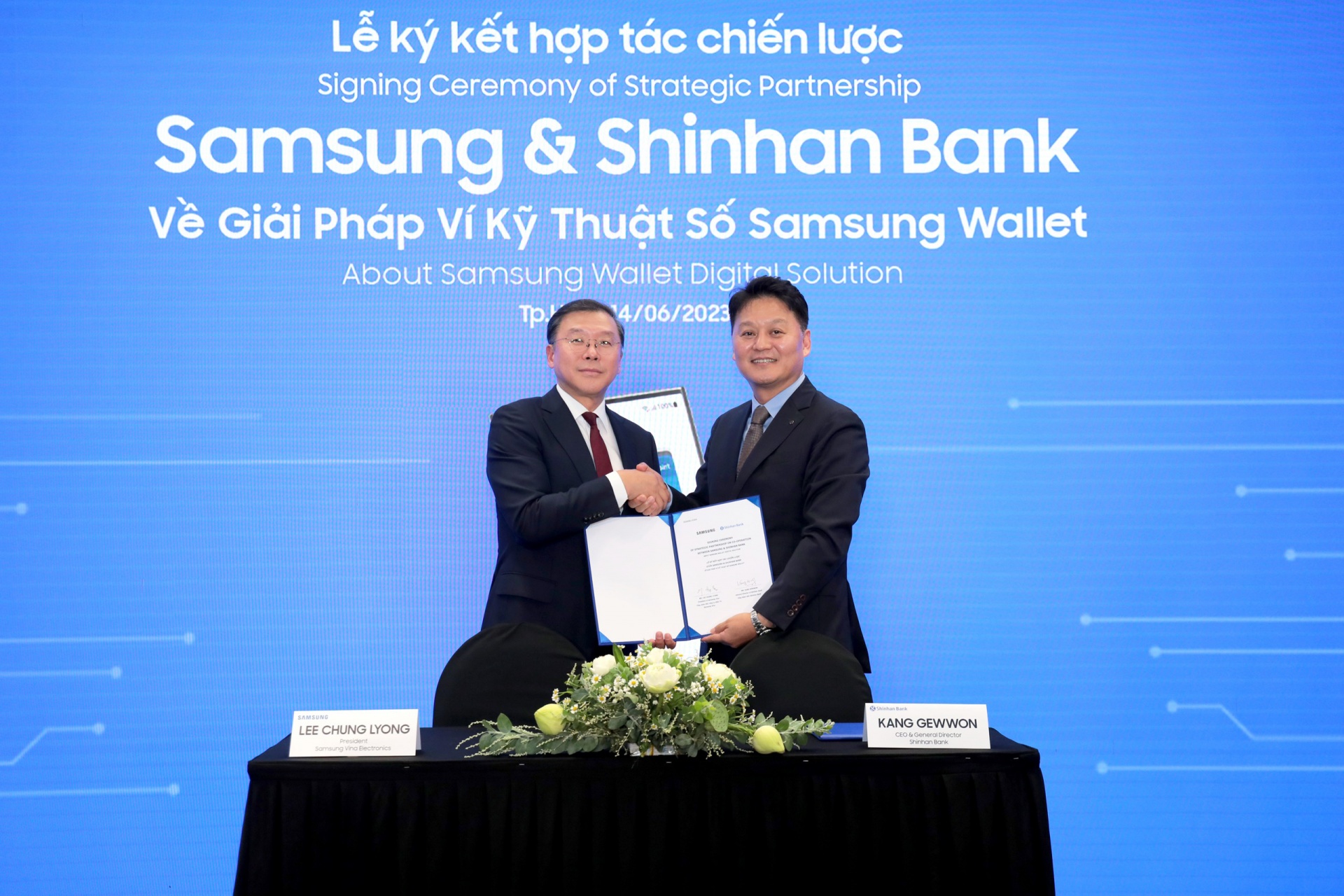 Samsung Vietnam teams up with Shinhan Bank Vietnam on digital payments