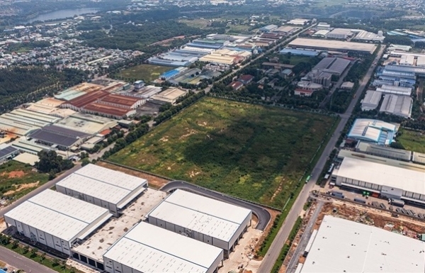 Industrial real estate firms to benefit from land fund shortage - Vimarsana News