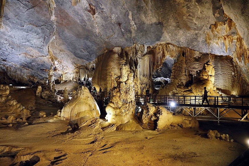 Thien Duong Cave - An “underground maze” in Quang Binh