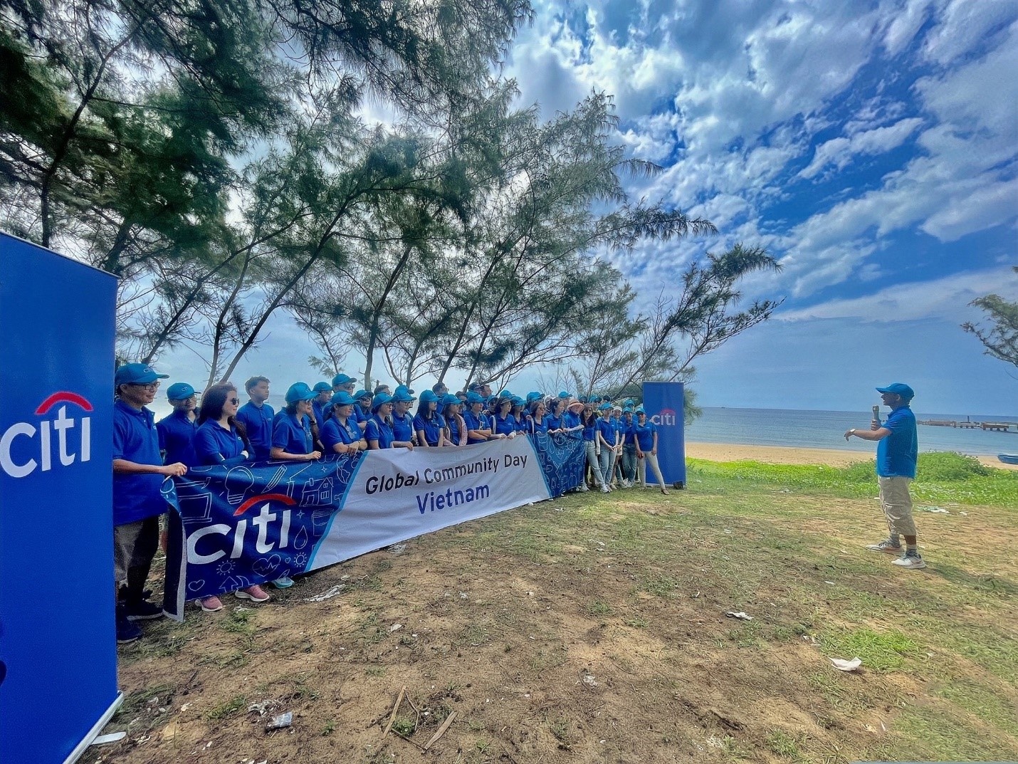 Citi organises beach clean-up on Global Community Day