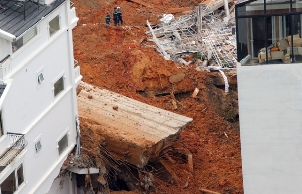 Two killed in landslide in Lam Dong - Vimarsana News