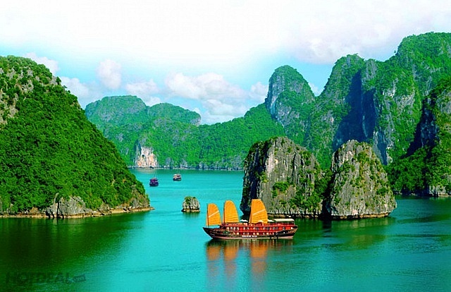 Ha Long Bay - Cat Ba Archipelago seeks UNESCO recognition