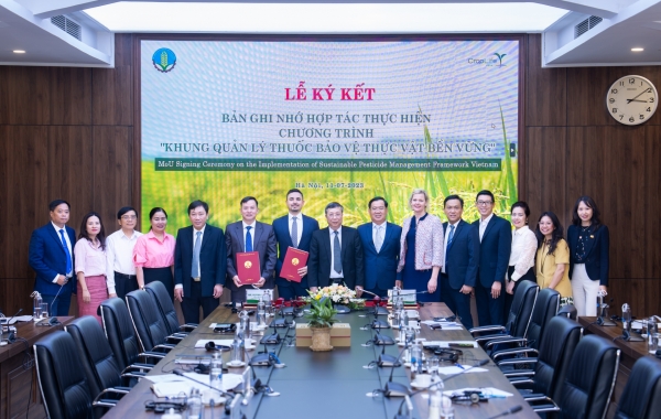 MARD and CropLife launch "Sustainable Pesticide Management Framework" - Vimarsana News