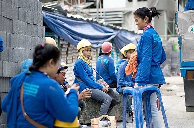 Thailand eases procedures for migrant workers | World | Vietnam+ (VietnamPlus)