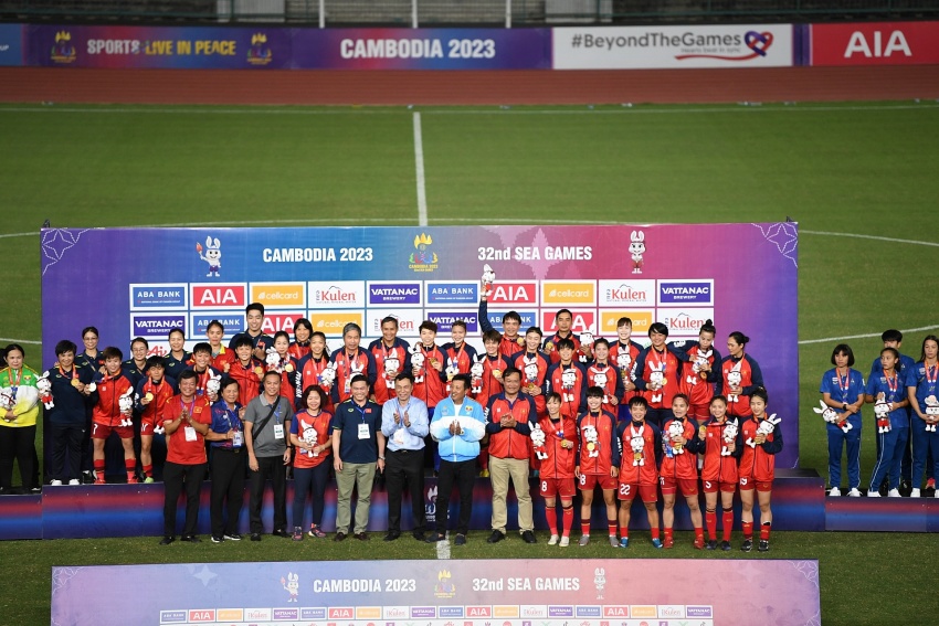Vietnam, Where Are You? - Bia Saigon spreads love from all football fans