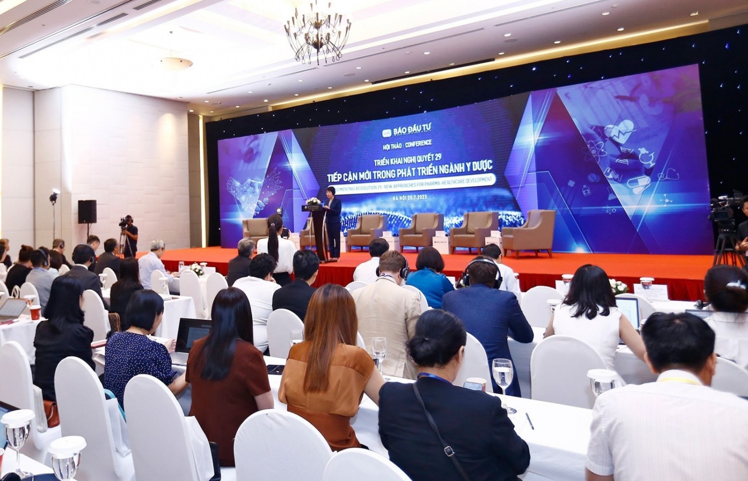 More than 200 participants join VIR's conference on pharma and medical sector