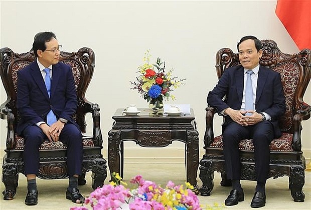 Vietnam considers Samsung Vietnam success story in FDI: Deputy PM