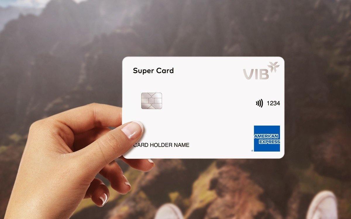 The first line of credit cards to allow users to choose features