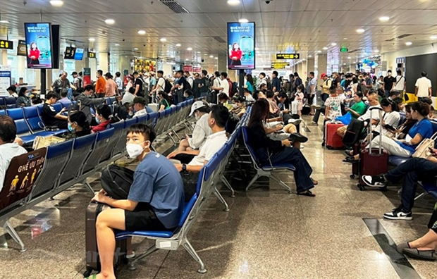 Passengers eligible for refunds if flights delay for five hours or more | Society | Vietnam+ (VietnamPlus)