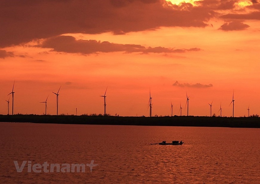Bac Lieu’s wind power farm: A must-see destination for sunset lovers