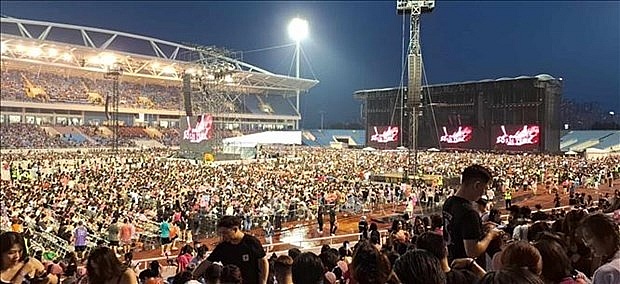 Over 3,000 int'l visitors come to Hanoi for BlackPink concert