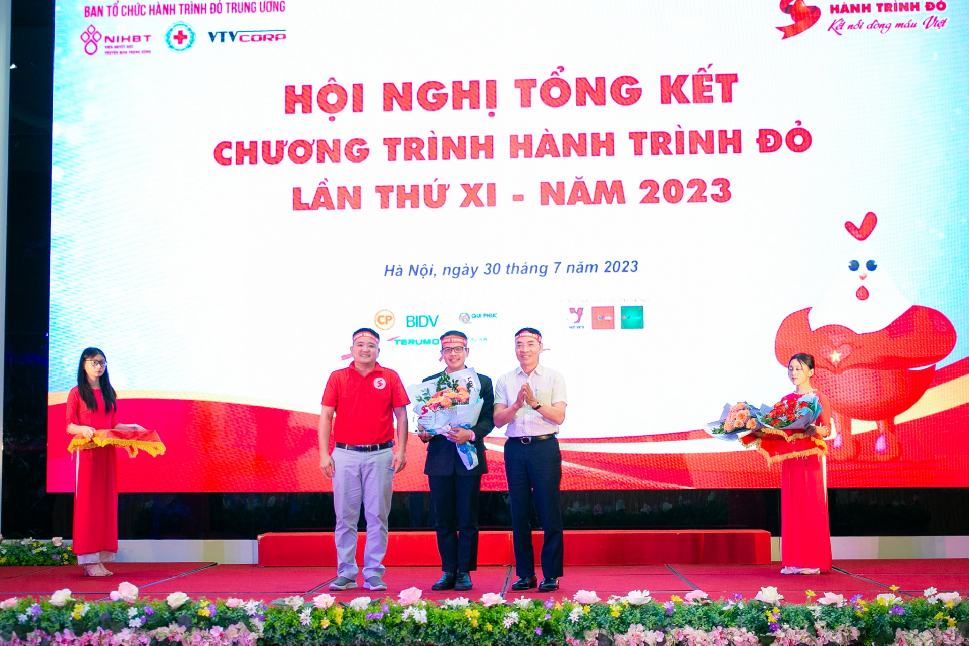 C.P. Vietnam contributes to Red Journey