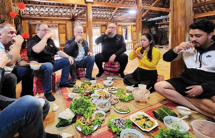 Attracting international visitors via Vietnamese dishes