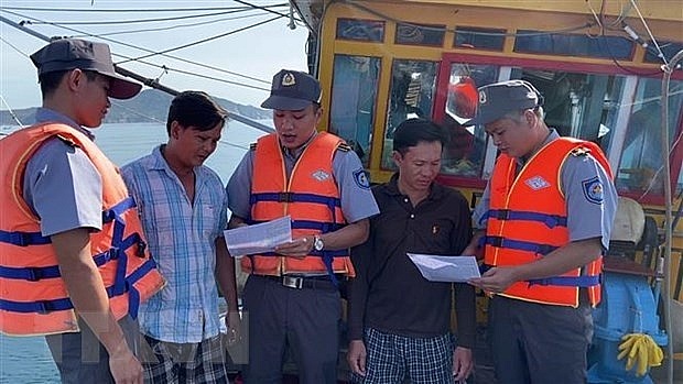 Deputy minister urges closely controlling entry, exit of fishing vessels | Society | Vietnam+ (VietnamPlus)