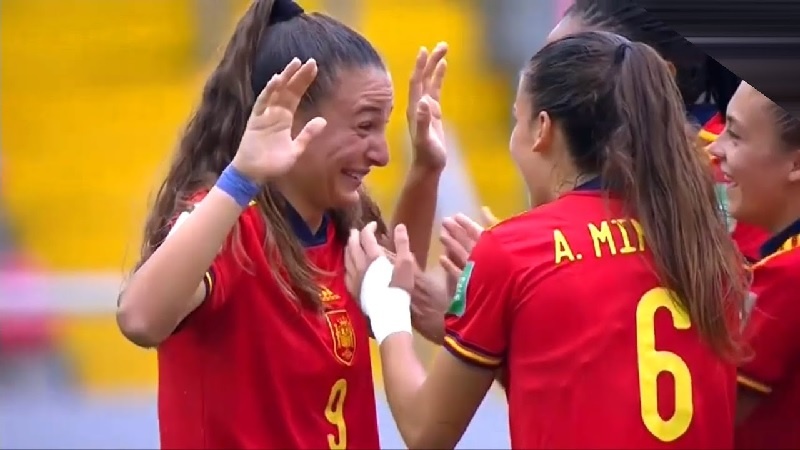 Spain beat Netherlands 2-1 in extra time to reach World Cup semis