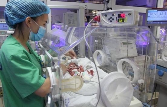 Vietnam sees great strides in saving extremely premature low weight infants