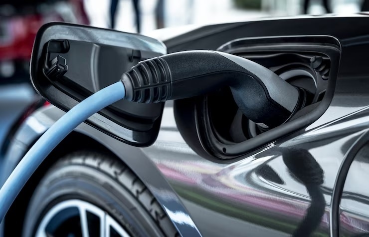 vehicle giants pivot to electrified and hybrid future