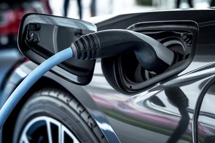 Vehicle giants pivot to electrified and hybrid future