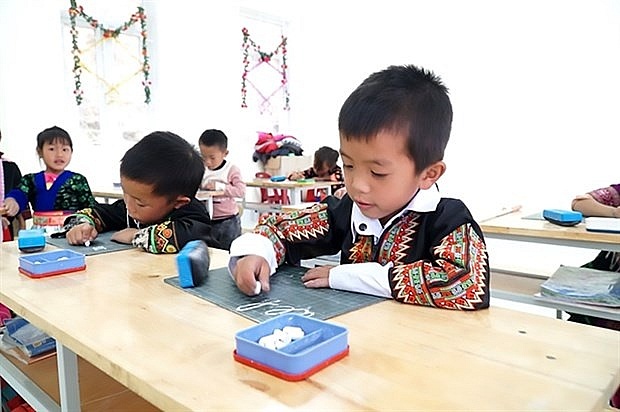 Ethnic schools seek alternatives as new programme offers limited language course options | Society | Vietnam+ (VietnamPlus)
