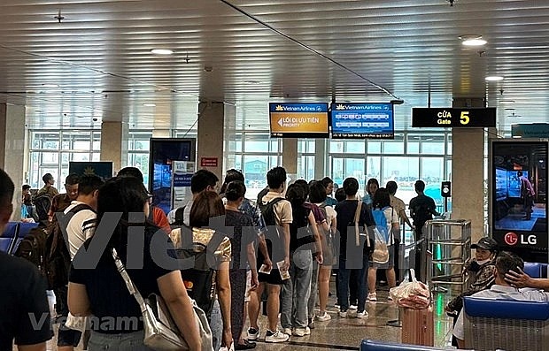 Tan Son Nhat Int"l Airport to see huge load on National Day holiday | Society | Vietnam+ (VietnamPlus)