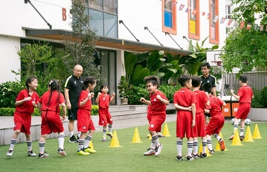 Football academy launched in Vietnam