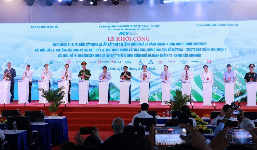 Schedule set for Long Thanh and Tan Son Nhat airports