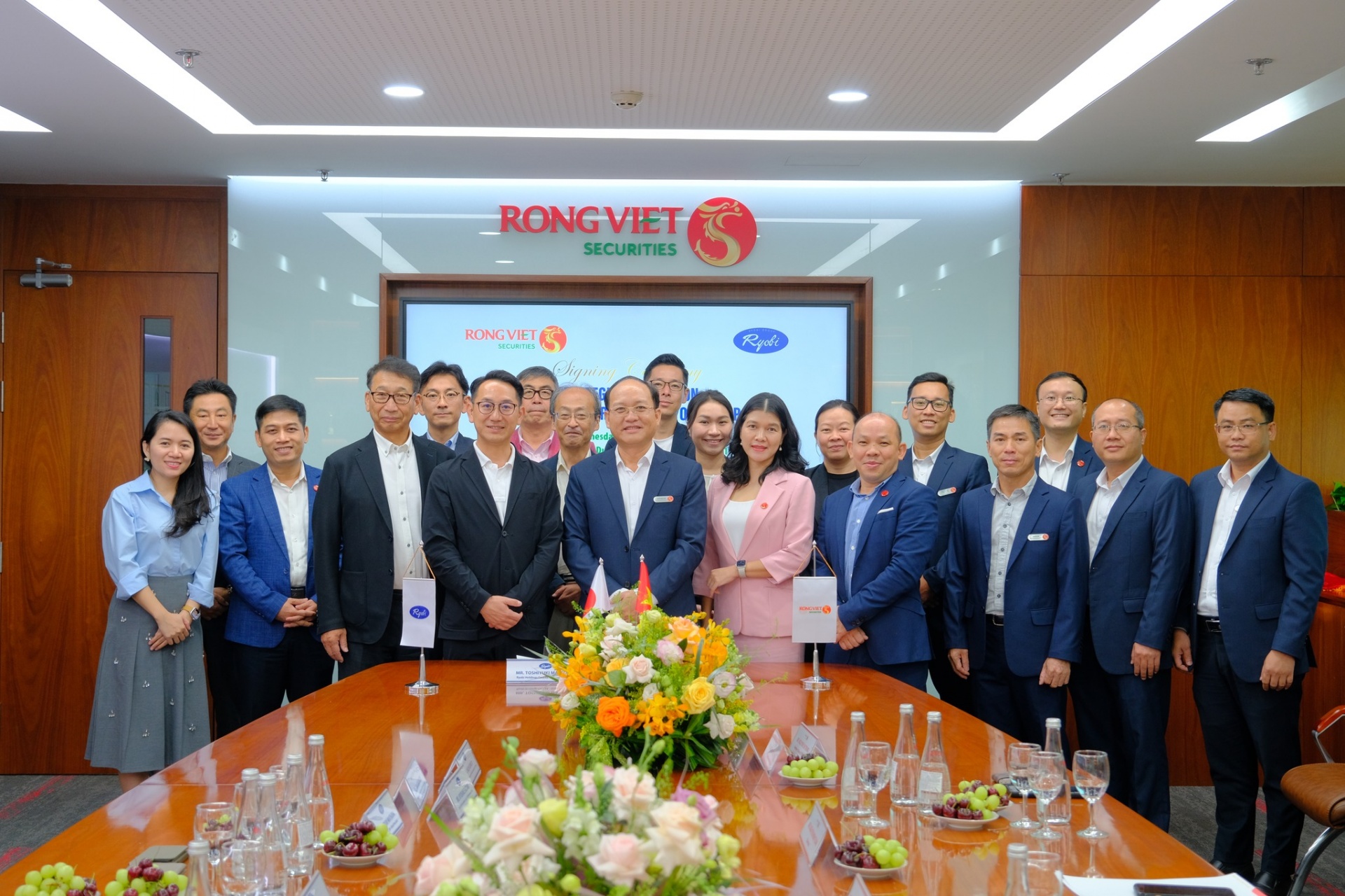 viet dragon securities company forges strategic alliance with japans ryobi group