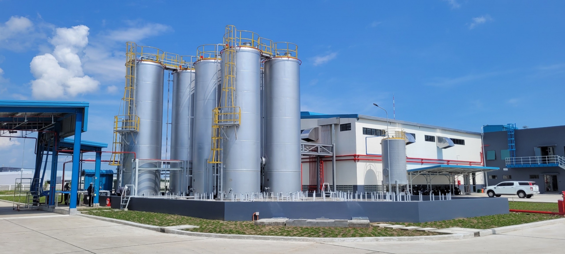 German lubricant firm increases presence in Vietnam