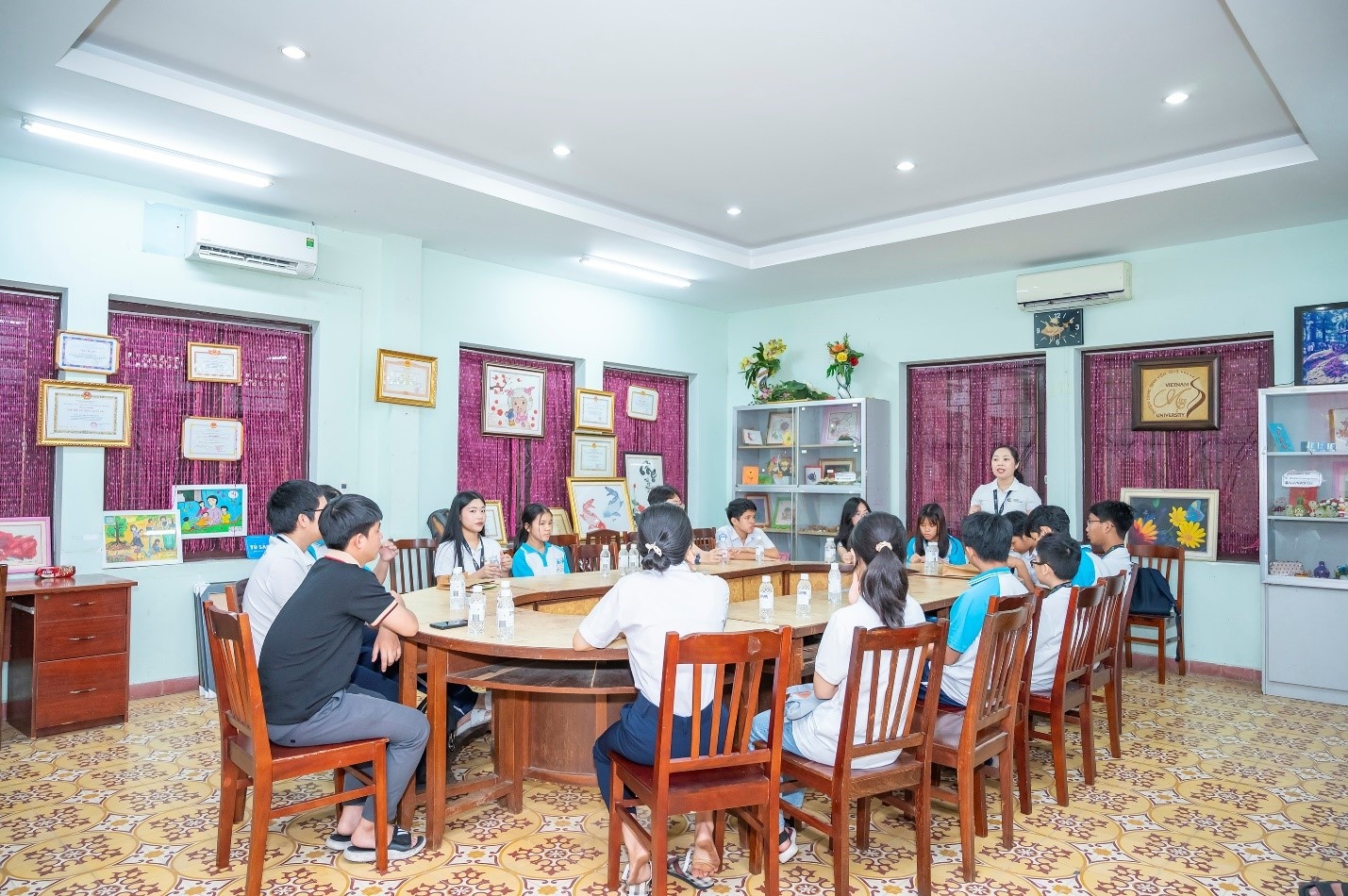 Shinhan Life promotes sustainable development for future generation of Vietnam (PR)