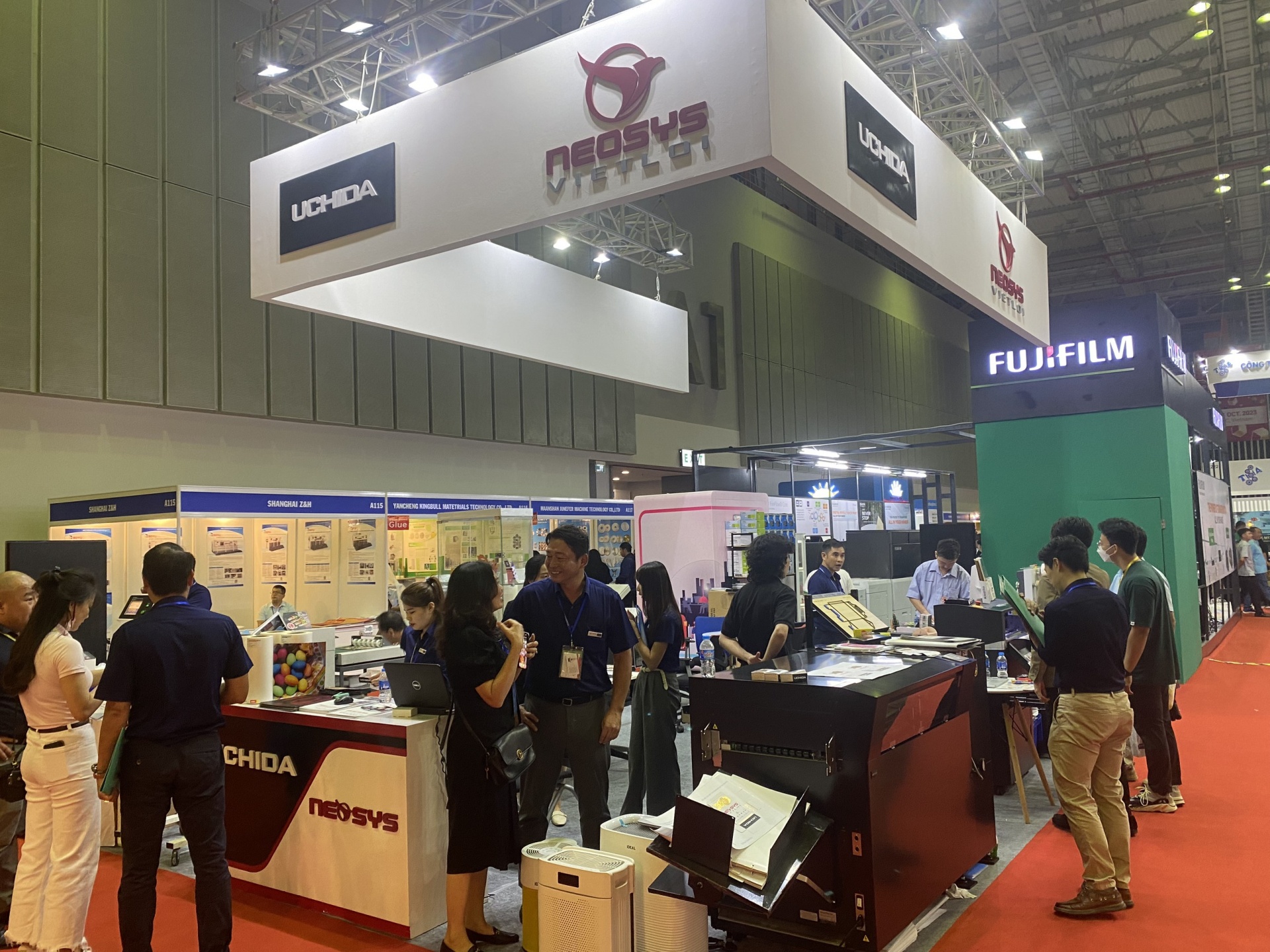 Foreign companies explore Vietnam's printing and packaging sector