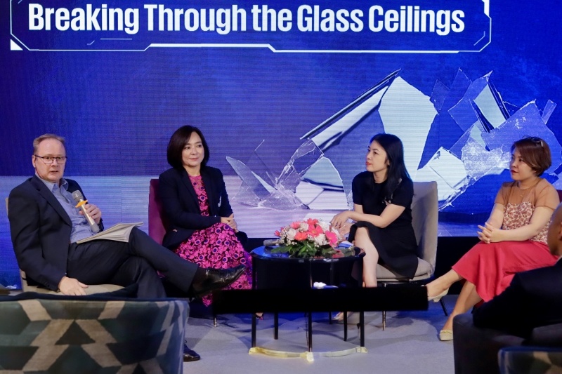 empowering female leaders in tech insights and aspirations shared at kpmg tech innovator 2023