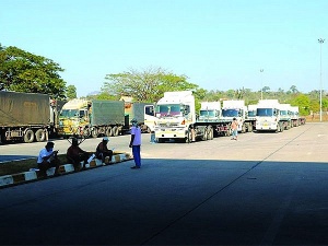 Laos raises excise tax to limit outflow of foreign currency