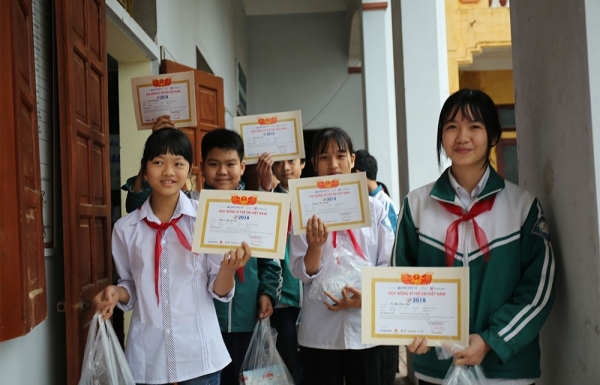 Jobs at the ready for scholarship students - Vimarsana News