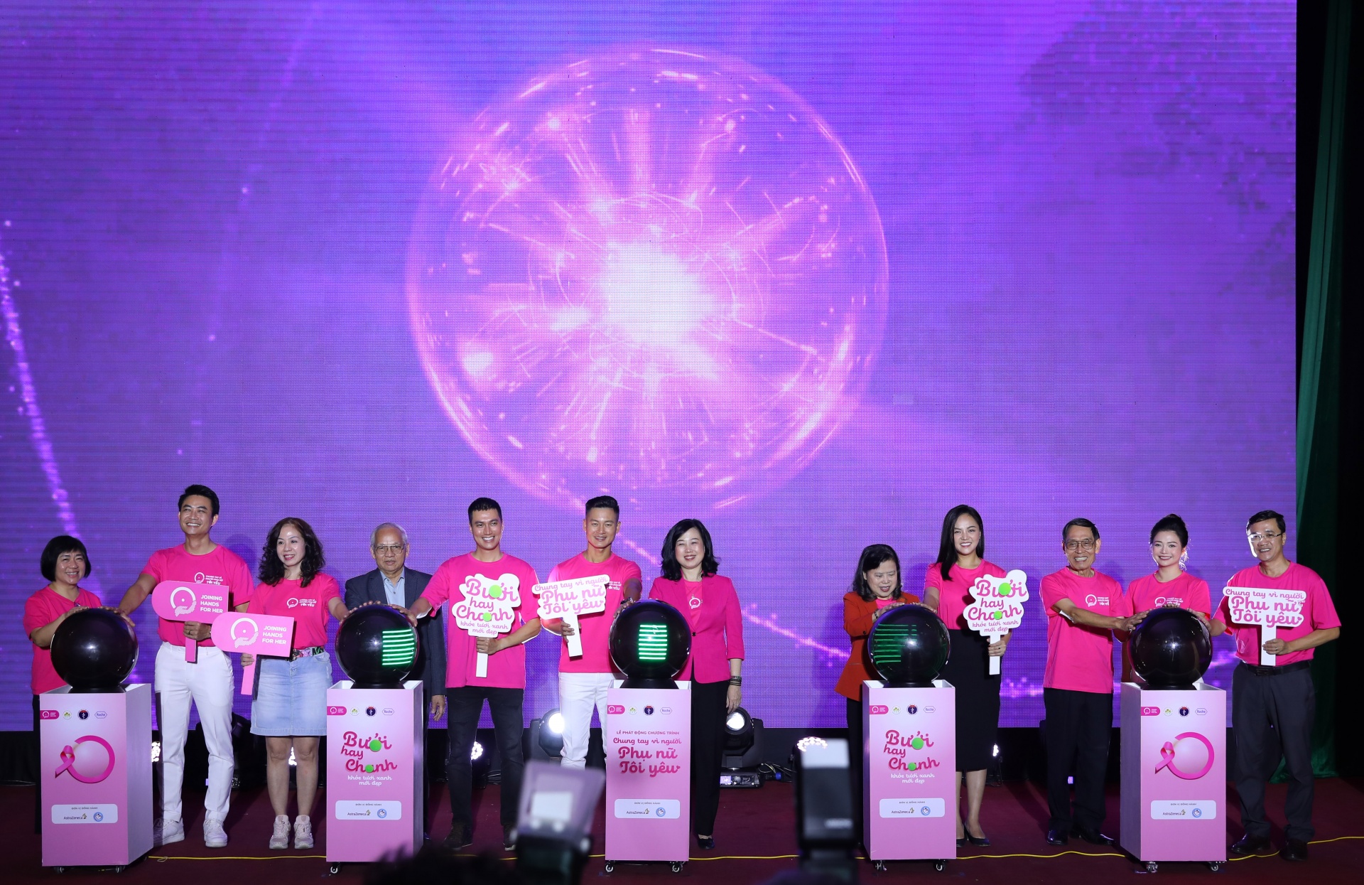 Bright Future Fund and Roche launch 2023 breast cancer awareness campaign